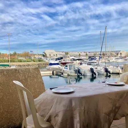 41, Port Vénus Au Village Naturiste * Agde